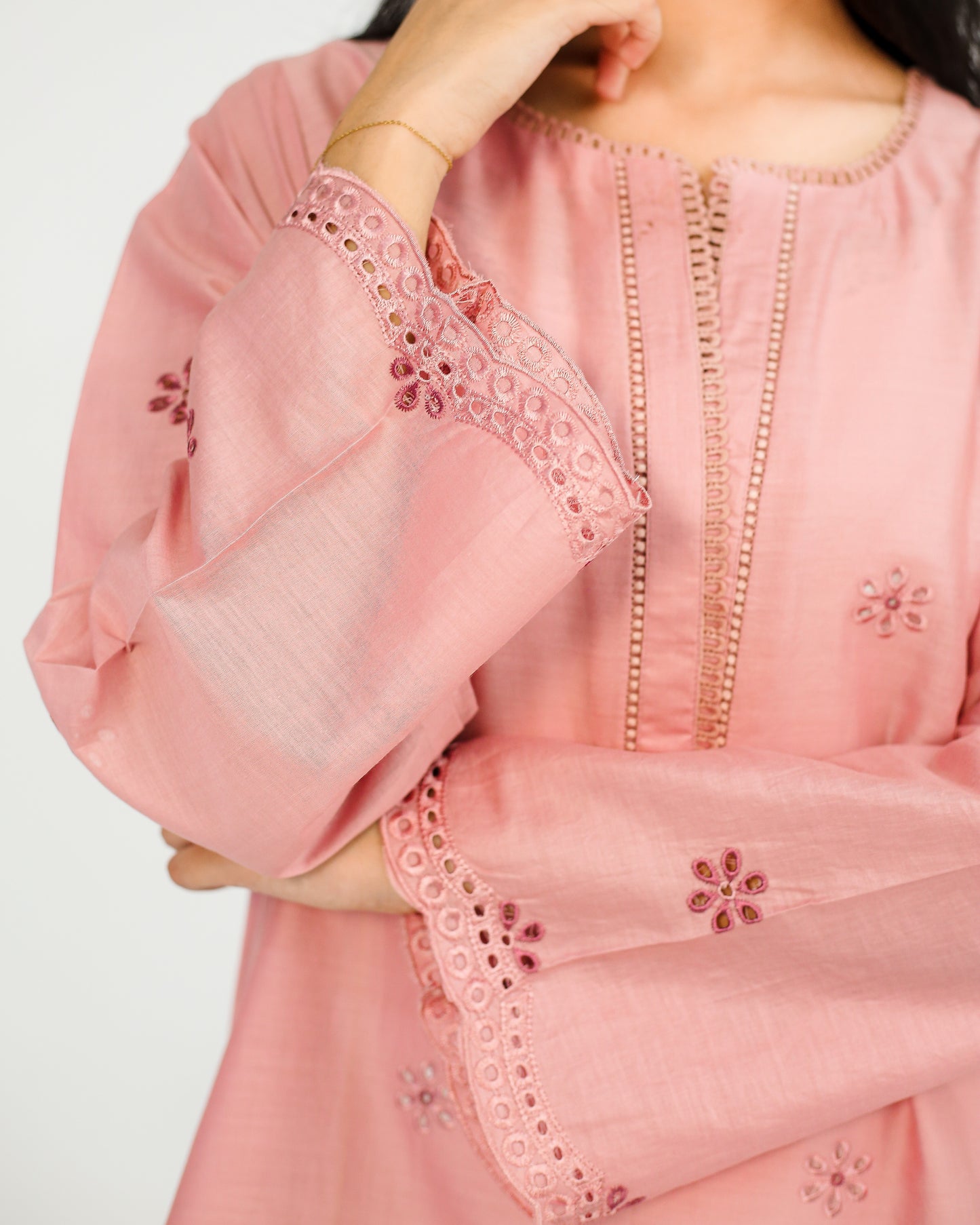 Blush Bloom – Embroidered 2 Piece Lawn Set
